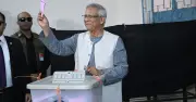 ইন্টারিম সরকারের প্রধান উপদেষ্টা ড. মুহাম্মদ ইউনুসের ভোটদান, বললেন 'নতুন বাংলাদেশের জন্মদিন'