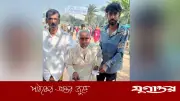 ১১০ বছর বয়সে ভোট দিলেন বাজিত খাঁন, নাতিদের সহায়তায় কেন্দ্রে উপস্থিতি