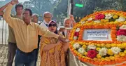 স্বৈরাচার বিরোধী দিবসে শ্রদ্ধা: ছাত্র আন্দোলনের শহীদদের স্মরণে পুষ্পস্তবক অর্পণ