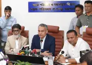 পরিবহন খাতে চাঁদাবাজিকে 'কল্যাণ' বললেন মন্ত্রী, বিশেষজ্ঞদের দ্বিমত