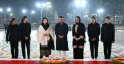 শহীদ রাষ্ট্রপতি জিয়াউর রহমান ও বেগম খালেদা জিয়ার পরিবারের সদস্যদের শহীদ মিনারে শ্রদ্ধা নিবেদন