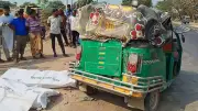 কুষ্টিয়ায় ট্রাক-অটোরিকশা সংঘর্ষে ৫ নিহত, মৌলভীবাজারে আরও ৩ জনের মৃত্যু