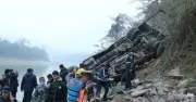 নেপালের পাহাড়ি এলাকায় বাস দুর্ঘটনায় ১৯ জনের মৃত্যু, ব্রিটিশ পর্যটকও নিহত