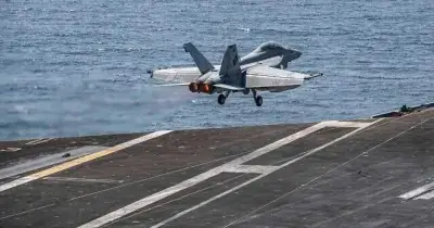 ইরানের দাবি: কুয়েতে বিধ্বস্ত মার্কিন যুদ্ধবিমানে হামলা চালিয়েছে তারা