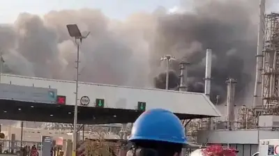 ইরানের হামলায় সৌদি আরবের তেল শোধনাগার বন্ধ, মধ্যপ্রাচ্যে জ্বালানি সংকট