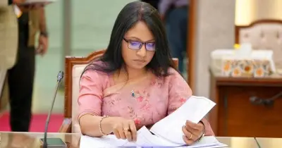 বাবার ছেড়ে যাওয়া চেয়ারে ৩০ বছর পর: ফারজানা শারমিন পুতুলের ঐতিহাসিক দায়িত্ব গ্রহণ