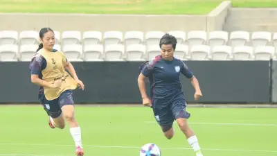 এশিয়ান কাপে বাংলাদেশ নারী ফুটবল দলের ঐতিহাসিক লড়াই: চীনের মুখোমুখি আজ