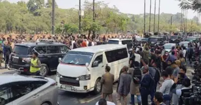 ভিআইপি প্রটোকল ছাড়ায় রাজধানীতে যানবাহনের গতি বেড়েছে ১৭ শতাংশ