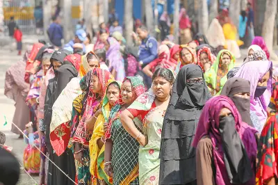 শান্তিপূর্ণ নির্বাচনের প্রত্যাশা: অনিশ্চয়তা থেকে মুক্তির পথে বাংলাদেশ