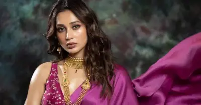 টালিউড অভিনেত্রী মিমি চক্রবর্তীর বিরুদ্ধে মিথ্যা অপবাদ ও চুক্তিভঙ্গের মামলা দায়ের