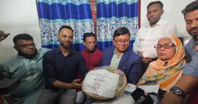 ধানের শীষে ভোট দেওয়ার ইচ্ছা প্রকাশকারী বৃদ্ধার জন্য সহায়তা পাঠালেন তারেক রহমান