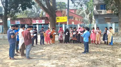 ঠাকুরগাঁওয়ে স্টাডি গ্রুপের সাফল্য: দল বেঁধে চাকরির প্রস্তুতিতে ৫০ জনের নিয়োগ