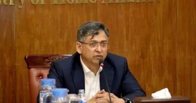 স্বরাষ্ট্রমন্ত্রীর ঘোষণা: ঢাকায় চাঁদাবাজদের বিরুদ্ধে বিশেষ অভিযান আসছে