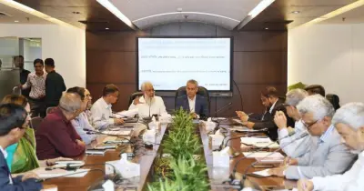 ঈদে নির্বিঘ্ন যাত্রার নির্দেশ, সড়ক অবরোধমুক্ত রাখতে মন্ত্রীর কঠোর নির্দেশনা