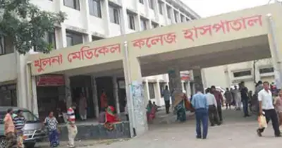 খুলনায় রিকশাচালক হাবিবুর রহমান গুলিবিদ্ধ, সন্ত্রাসীদের টার্গেটে ভুলক্রমে আহত