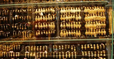 খিলগাঁওয়ে স্বর্ণের দোকান থেকে ২৫০ ভরি স্বর্ণ-রূপার অলংকার চুরির অভিযোগ