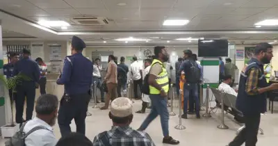 বাগেরহাটে পূবালী ব্যাংকের লকার থেকে ২০০ ভরি স্বর্ণালঙ্কার গায়েব, পুলিশের তদন্ত চলছে