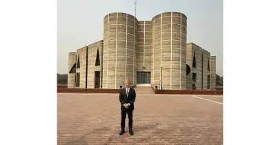 মার্কিন সহকারী সেক্রেটারি পল কাপুরের জাতীয় সংসদ ভবন পরিদর্শন ও ইফতার মাহফিলে অংশগ্রহণ