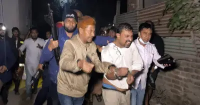 জামালপুরে আইনজীবী স্বামীর নির্মমতা: স্ত্রীকে হত্যার পর পুড়ানোর চেষ্টা, পুলিশ আটক