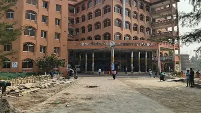 ইরান-ইসরায়েল যুদ্ধে ফ্লাইট বাতিল, বেবিচকে বরিশাল বিশ্ববিদ্যালয়ে ছাত্রদলের বিক্ষোভ