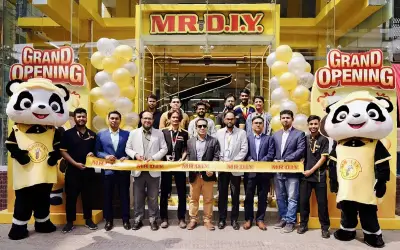মালয়েশিয়ার মি. ডি আই ওয়াই ঢাকার মিরপুরে নতুন আউটলেট উদ্বোধন করল