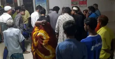 ঝিনাইদহে তেল নিতে গিয়ে মারধরে তরুণ নিহত, হাসপাতালে ভিড়