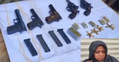 খুলনায় নারীসহ পাঁচটি পিস্তল ও ৯৬ রাউন্ড গুলি উদ্ধার, মাদক চোরাচালানের তথ্যে অভিযান