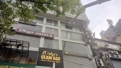 মিরপুরে ভবন দগ্ধ: টার্ন টেবিল ল্যাডারে ২৪ জন উদ্ধার, নিহত ২