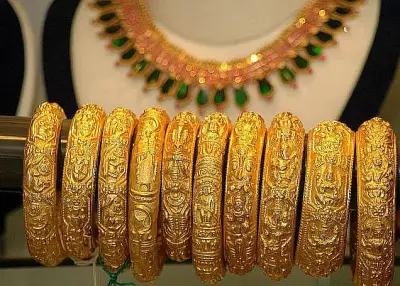 দেশে সোনার দাম বেড়ে ভরিপ্রতি ২ লাখ ৬৮ হাজার টাকা, রুপার মূল্যও বৃদ্ধি