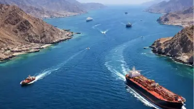 হরমুজ প্রণালি বন্ধের হুমকিতে বিশ্ব অর্থনীতির উদ্বেগ, স্বর্ণের দামে ঊর্ধ্বগতি