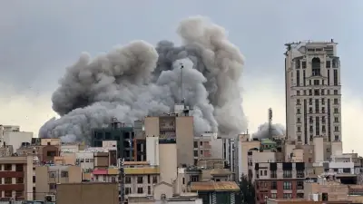 ফেসবুক থাম্বস ডাউন ইমোজির অর্থ, পটুয়াখালীতে ঘুষ ভিডিও, ভারতে স্বেচ্ছামৃত্যু অনুমতি