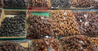 সৌদি যুবরাজের উপহার খেজুরে কুমিল্লায় ২০ কার্টন কম, কর্তৃপক্ষের বক্তব্য বিভ্রান্তিকর