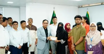রাজশাহীতে দরিদ্র মেধাবীদের জন্য ১৫৭ শিক্ষার্থী পেলেন সিটি কর্পোরেশনের বৃত্তি