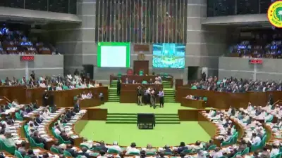 সংসদে মাইক বিভ্রাট ও শোকপ্রস্তাব, বাজারে স্বর্ণের দাম কমলো