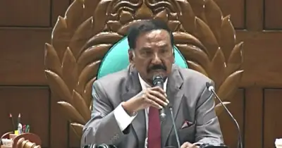 জাতীয় সংসদে পাঁচ সদস্যের প্রেসিডিয়াম গঠন, স্পিকার-ডেপুটি অনুপস্থিতিতে পরিচালনা করবেন