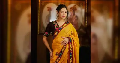 রাশিয়ান বংশোদ্ভূত মডেল মনিকা কবিরের বিরুদ্ধে প্রকাশ্যে পথচারী মারধরের মামলা