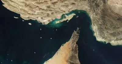 ইরানের কঠোর হুমকি: হরমুজ প্রণালিতে মার্কিন-ইসরায়েলি জাহাজ চলাচল বন্ধ