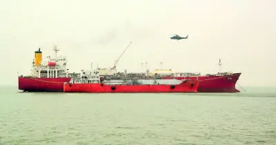 জ্বালানি পরিবহন জাহাজের নিরাপত্তা জোরদার করেছে বাংলাদেশ নৌবাহিনী