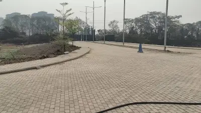 ঢাকা বন্যা নিয়ন্ত্রণ বাঁধের জমি পুনর্দখল: বোট ক্লাবের নতুন সড়ক নির্মাণ