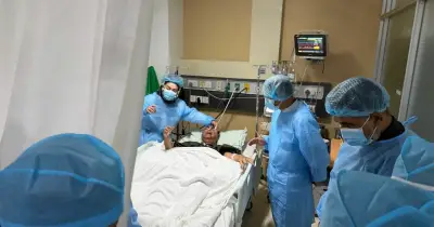 প্রধানমন্ত্রী তারেক রহমানের হাসপাতালে মির্জা আব্বাসের শুভেচ্ছা সাক্ষাৎ