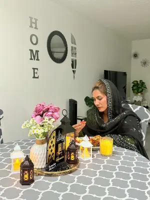 প্রবাসে রমজান: একাকিত্বের মাঝে স্মৃতির উষ্ণতা