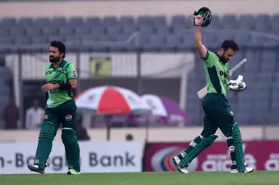 বাংলাদেশ-পাকিস্তান ম্যাচে উত্তেজনা: সালমান আগার রানআউটে হেলমেট ছোঁড়া, লিটনের সঙ্গে তর্ক