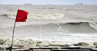 দেশের কয়েক অঞ্চলে ঝড়ো হাওয়া ও বজ্রসহ বৃষ্টির পূর্বাভাস, নৌ হুঁশিয়ারি জারি