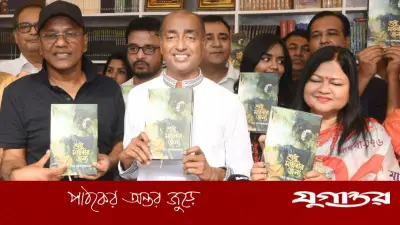 আইনমন্ত্রীর বই 'শুধু মাধবীর জন্য' এর মোড়ক উন্মোচন অমর একুশে বইমেলায়