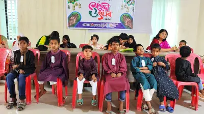 নওগাঁ বন্ধুসভার 'সহমর্মিতার ঈদ': অসচ্ছল শিশুদের নতুন পোশাক ও মেহেদি উপহার
