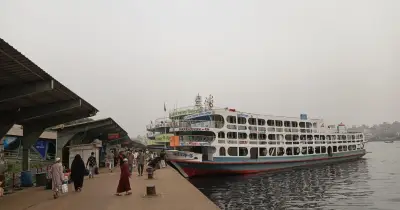 পদ্মা সেতু উদ্বোধনের পর নদীপথে যাত্রী কমেছে অর্ধেকের বেশি, ঈদে জ্বালানি সংকটে নতুন চ্যালেঞ্জ