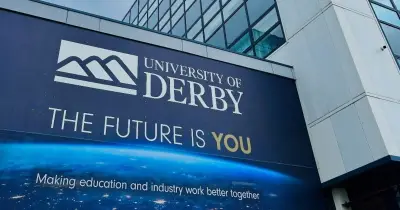 ব্রিটিশ বিশ্ববিদ্যালয়ে বাংলাদেশি-পাকিস্তানি শিক্ষার্থী ভর্তি স্থগিত: ভিসা নীতির কঠোরতা ও ভবিষ্যতের সংকট