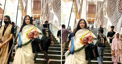 বিএনপি নেত্রী রুমিন ফারহানার আড়ংয়ে শপিং ব্যাগ না পেয়ে ক্ষোভ