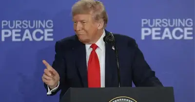 ট্রাম্পের হুমকি: হরমুজ প্রণালিতে যুদ্ধজাহাজ পাঠাবে যুক্তরাষ্ট্র ও মিত্ররা