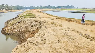 সুনামগঞ্জের হাওরে ফসল রক্ষা বাঁধ নির্মাণে বিলম্ব, কৃষকদের আতঙ্ক